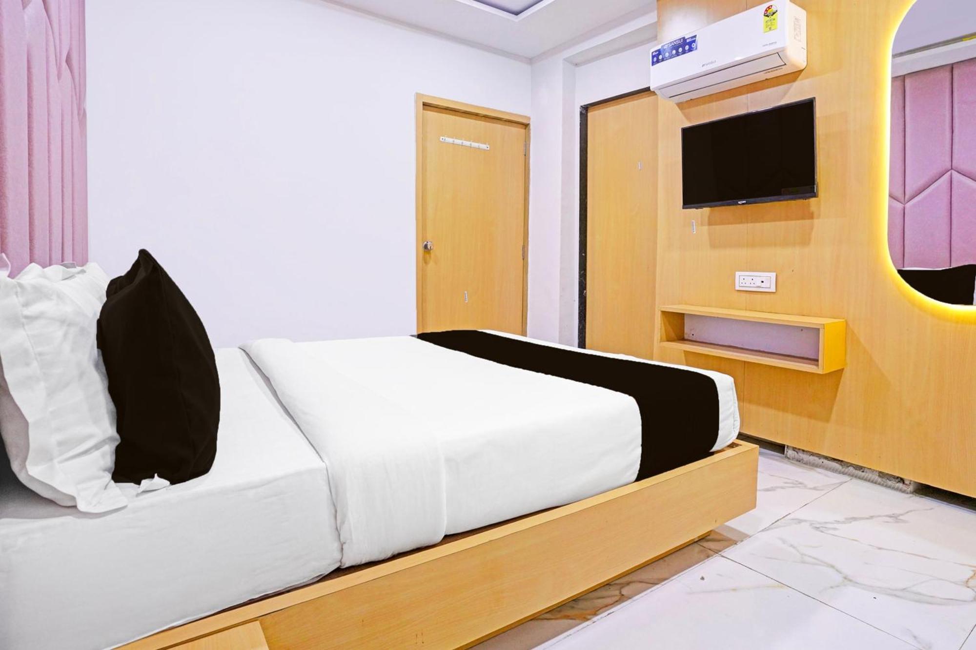 Hotel O Patang 24 阿穆达巴 外观 照片
