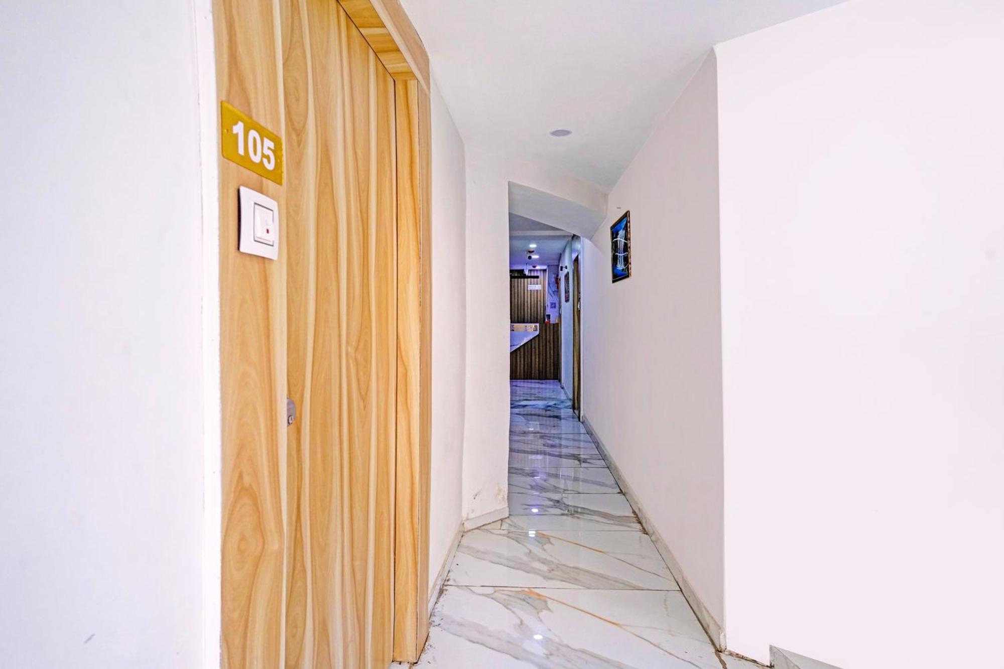 Hotel O Patang 24 阿穆达巴 外观 照片