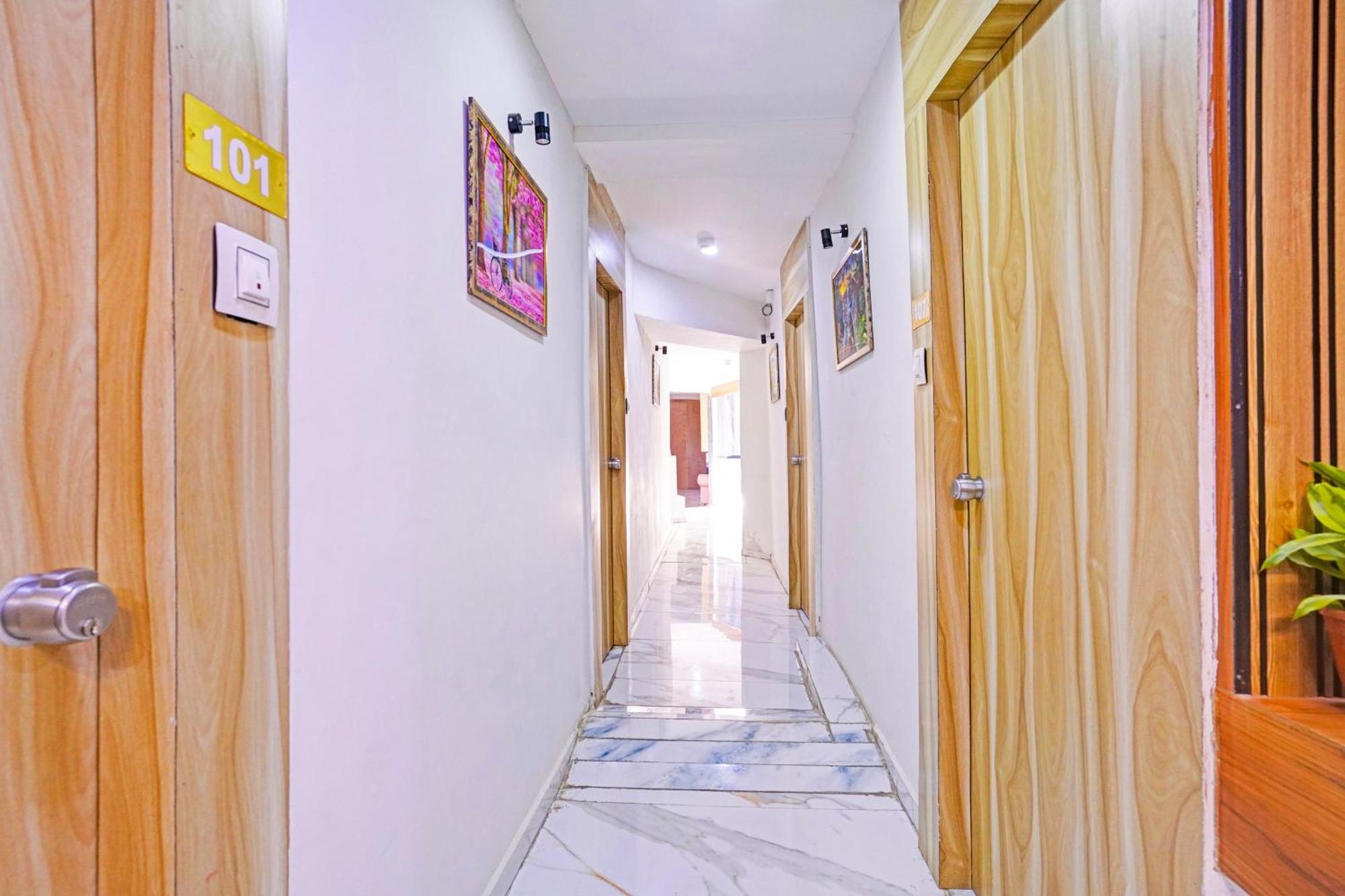 Hotel O Patang 24 阿穆达巴 外观 照片