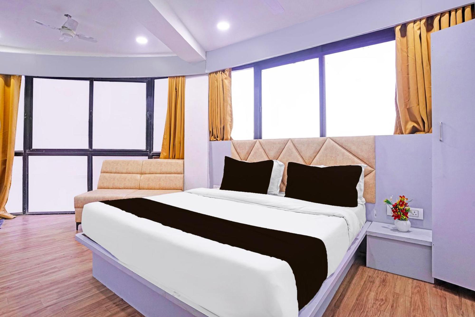 Hotel O Patang 24 阿穆达巴 外观 照片